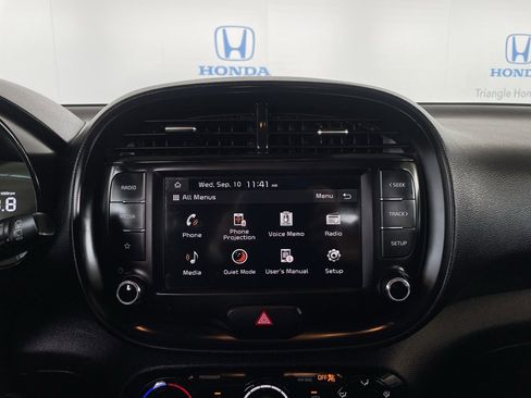 Used 2024 Kia Soul LX image 28