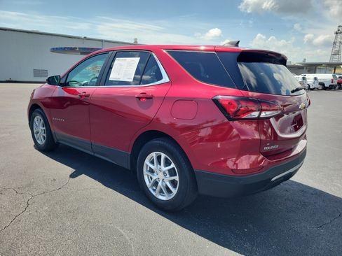 Used 2023 Chevrolet Equinox LT FWD image 3