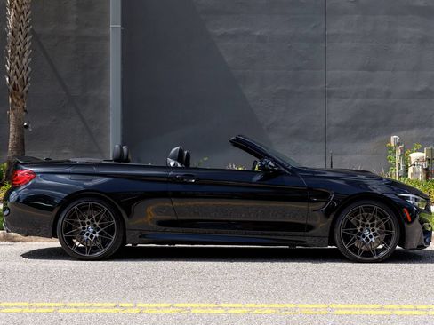 Used 2020 BMW M4 Convertible w/ Competition Package RWD image 13