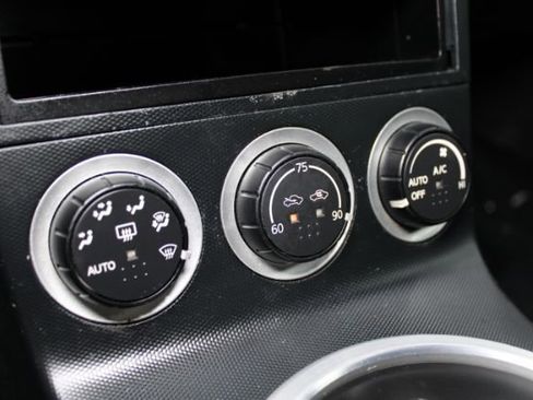 Used 2004 Nissan 350Z Enthusiast w/ Aerodynamics Pkg image 15