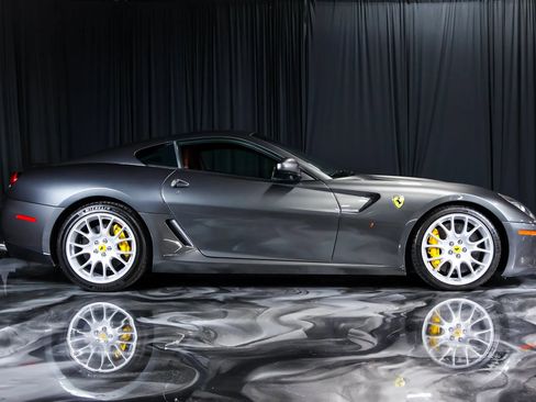 Used 2008 Ferrari 599 GTB Fiorano RWD image 2