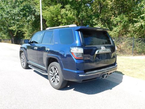 Used 2019 Toyota 4Runner Limited AWD/4WD image 10