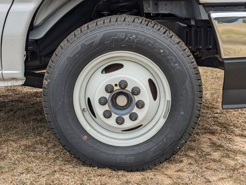 New 2024 Ford E-350 and Econoline 350 Super Duty w/ Power Windows & Locks Group image 11