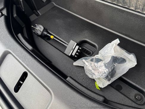 Used 2024 Ford F150 Lightning Flash image 30