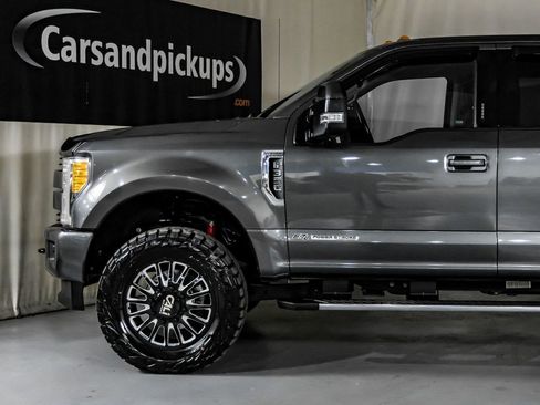 Used 2017 Ford F350 Lariat w/ Lariat Value Package image 10