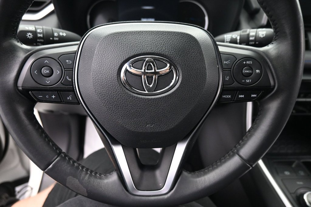 Used 2020 Toyota RAV4 XSE w/ All Weather Liner Package AWD/4WD image 20