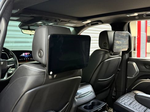 Used 2023 Cadillac Escalade Sport Platinum RWD image 22