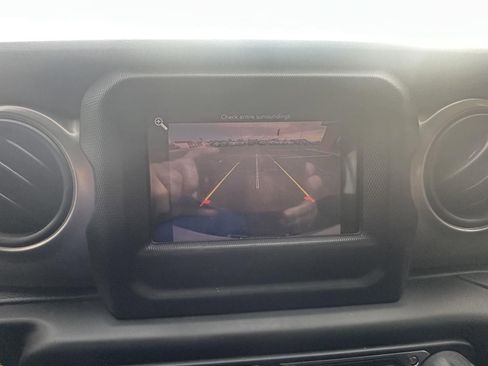 Used 2020 Jeep Gladiator Sport w/ Quick Order Package 24S image 32