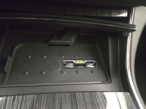 Used 2020 Chevrolet Impala Premier w/ Premier Convenience Package image 26