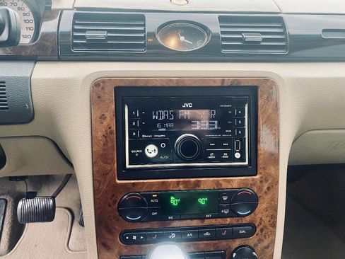 Used 2006 Ford Five Hundred Limited image 18