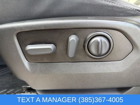 Used 2021 Chevrolet Silverado 1500 LT Trail Boss w/ Bed Protection Package AWD/4WD image 18