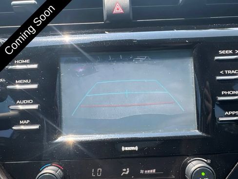 Used 2020 Toyota Camry SE FWD image 19