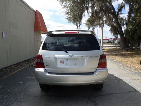 Used 2004 Toyota Highlander Limited image 9