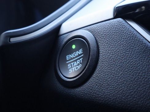 Used 2022 Ford Escape SE w/ SE Sport Appearance Package image 33