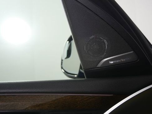 Used 2018 BMW X3 xDrive30i w/ Executive Package image 10