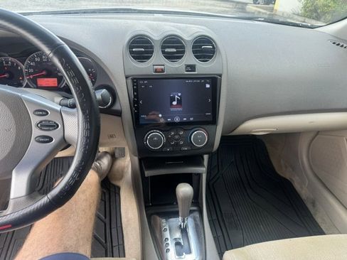 Used 2012 Nissan Altima 2.5 S FWD image 12