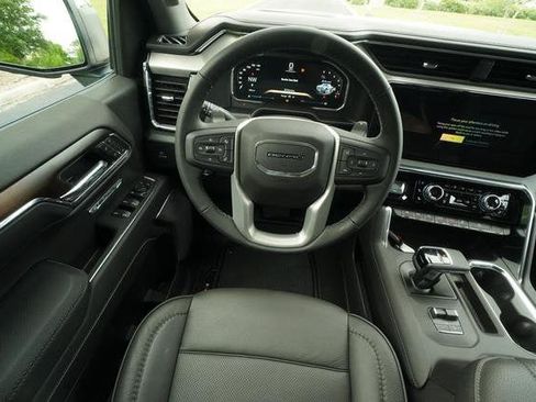 New 2026 GMC Sierra 1500 Denali w/ Denali Reserve Package AWD/4WD image 16
