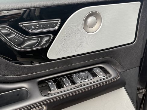 Used 2023 Lincoln Aviator Grand Touring w/ Equipment Group 301A image 17