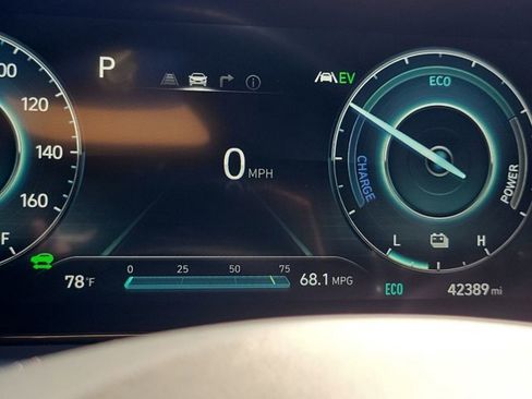 Used 2022 Hyundai Tucson Limited image 27