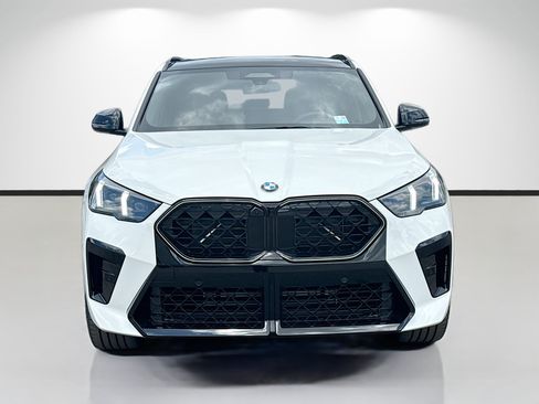 New 2026 BMW X2 xDrive28i w/ Technology Package AWD/4WD image 8