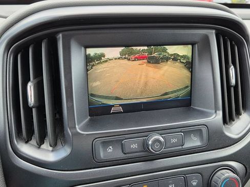 Used 2020 Chevrolet Colorado W/T RWD image 24