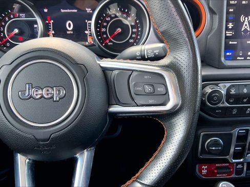 Used 2022 Jeep Gladiator Mojave w/ Cold Weather Group AWD/4WD image 25
