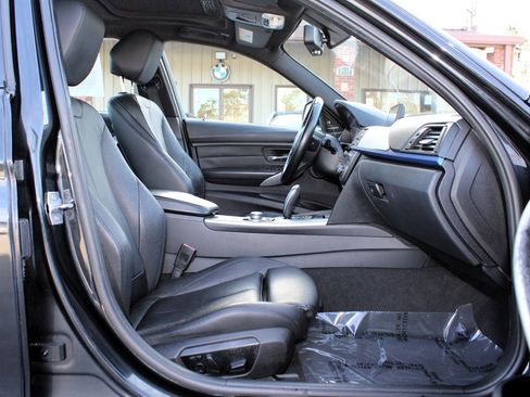 Used 2013 BMW 335i xDrive Sedan image 16