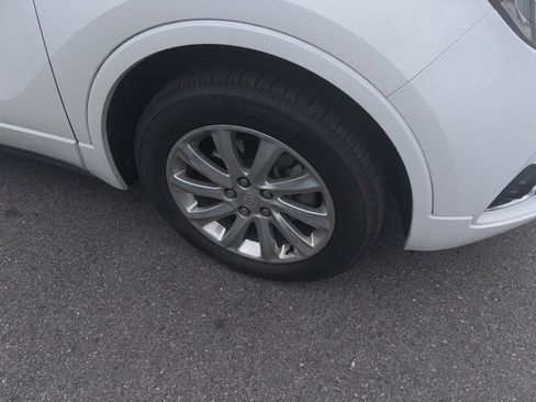 Used 2019 Buick Envision Essence image 5