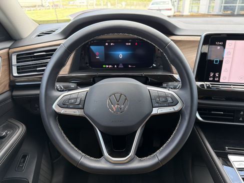 Certified 2026 Volkswagen Atlas SE AWD/4WD image 17