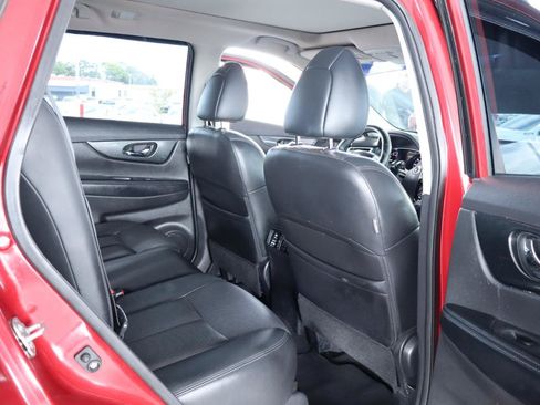 Used 2015 Nissan Rogue SL w/ SL Premium Package FWD image 35
