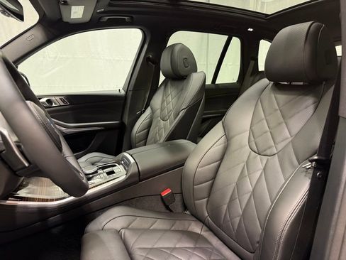 Used 2026 BMW X5 xDrive40i w/ M Sport Package AWD/4WD image 16