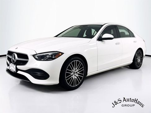 Used 2023 Mercedes-Benz C 300 Sedan image 3