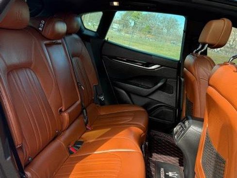 Used 2017 Maserati Levante image 15
