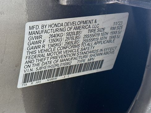 Used 2024 Acura MDX SH-AWD image 12