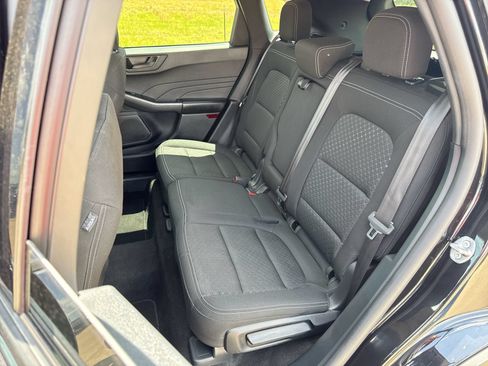 Used 2025 Ford Escape Active AWD/4WD image 21
