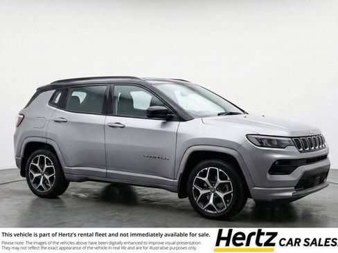 Used 2025 Jeep Compass Limited image 1
