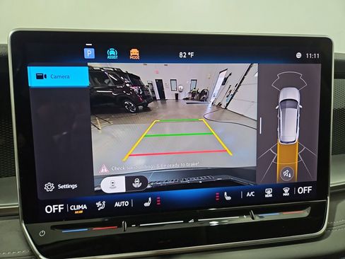 New 2026 Volkswagen Tiguan SE AWD/4WD image 19