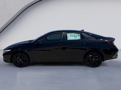 New 2026 Hyundai Elantra Sport FWD image 2