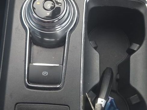 Used 2019 Ford Fusion SE image 30