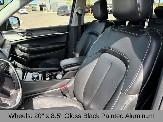 Certified 2022 Jeep Grand Cherokee L Limited w/ Black Appearance Package AWD/4WD image 14