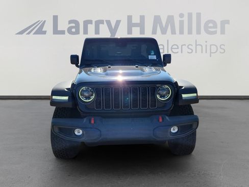 New 2025 Jeep Wrangler Rubicon w/ Convenience Group image 9