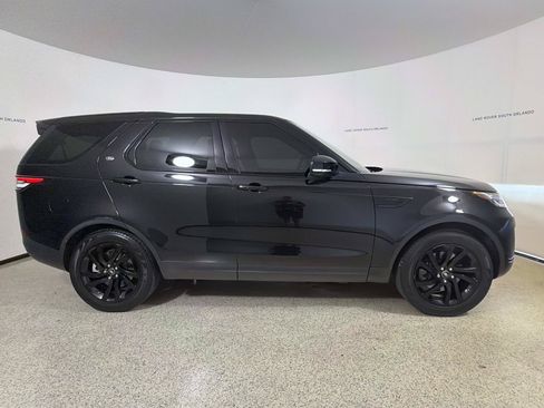 Used 2017 Land Rover Discovery SE AWD/4WD image 6