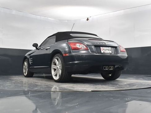 Used 2008 Chrysler Crossfire Limited image 43