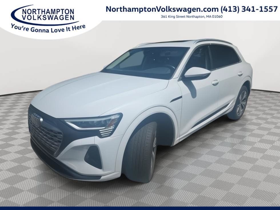 Used 2024 Audi Q8 e-tron Premium AWD/4WD image 1