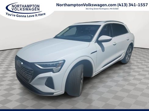 Used 2024 Audi Q8 e-tron Premium AWD/4WD image 1
