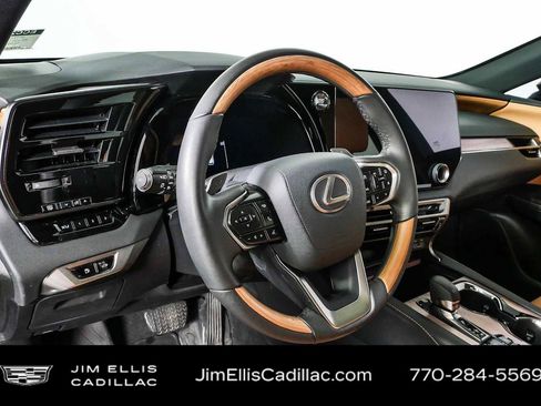 Used 2025 Lexus RX 350 AWD image 4