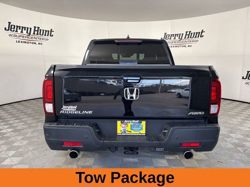 Used 2023 Honda Ridgeline Black Edition image 6