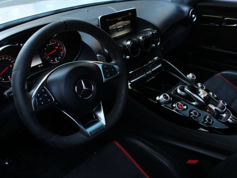 Used 2016 Mercedes-Benz AMG GT S image 23