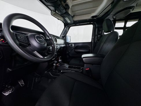 Used 2020 Jeep Wrangler Sport image 21