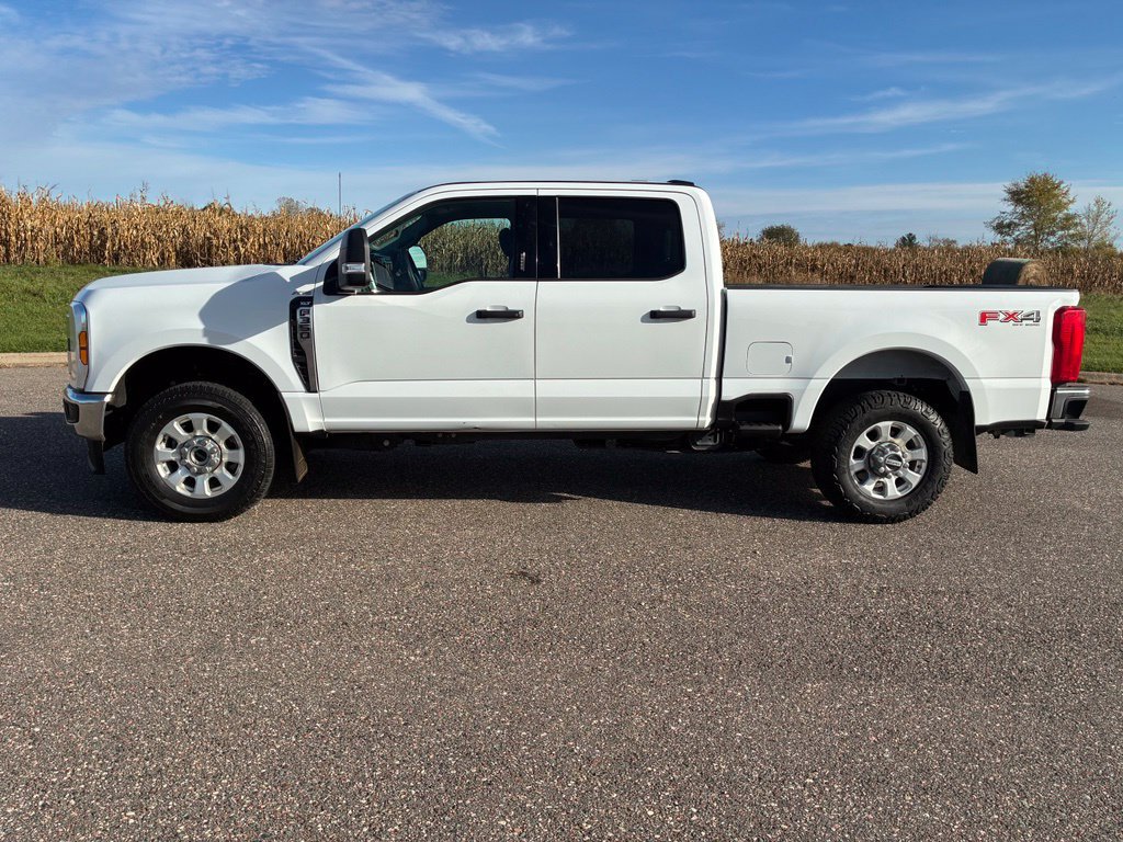 Used 2024 Ford F350 XLT w/ FX4 Off-Road Package AWD/4WD image 5